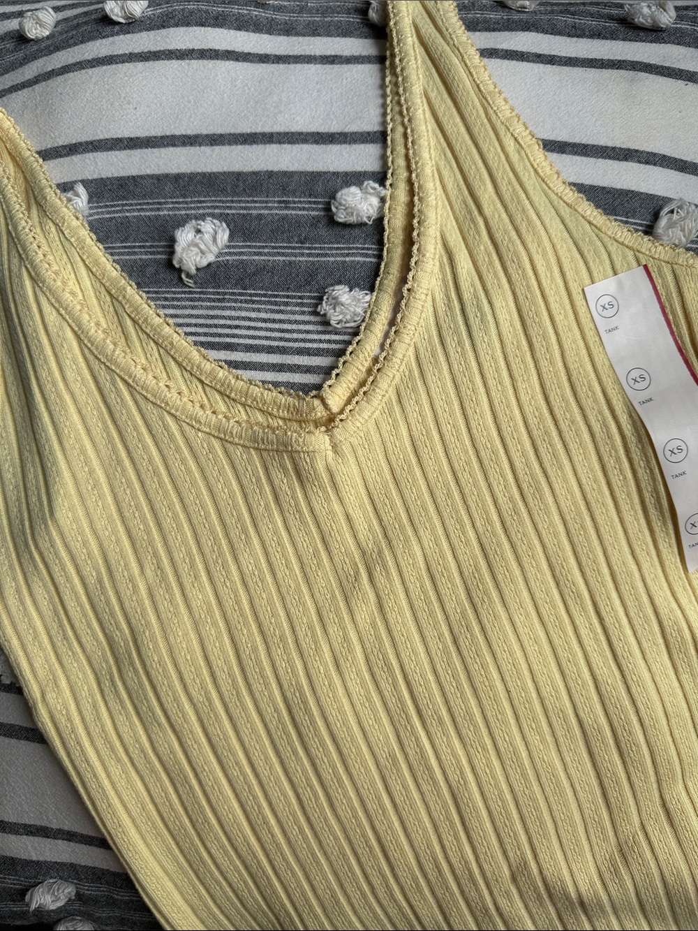 Universal Thread Ribbed Yellow Tank Top - Picture 2 of 8